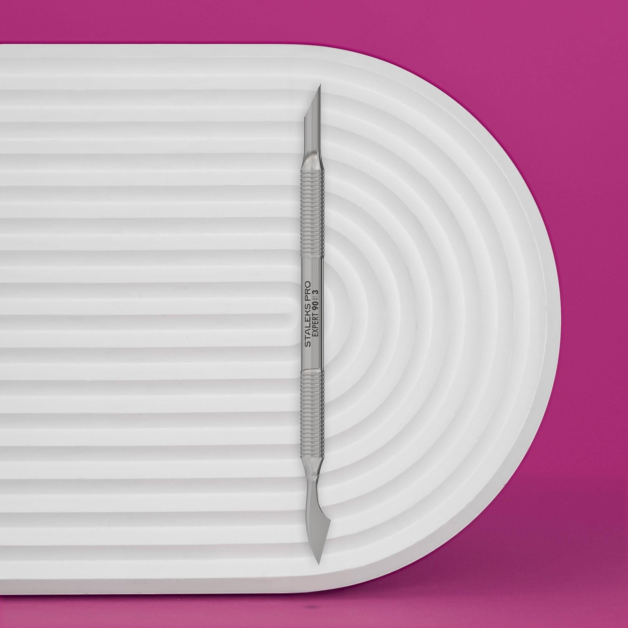 Staleks cuticle pusher - EXPERT 90 TYPE 3 (beveled pusher and cleaner)