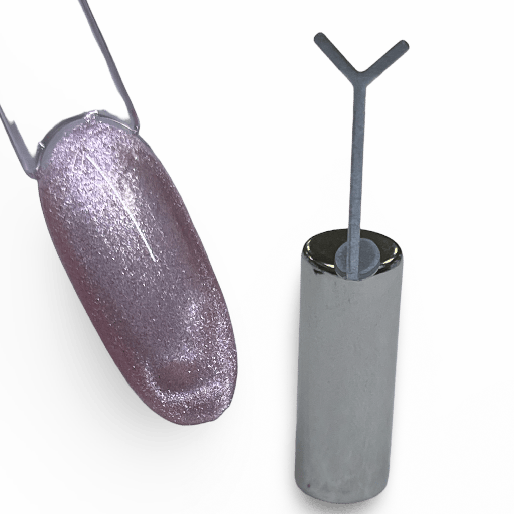 PF- Cat's Eye Heart Magnet
