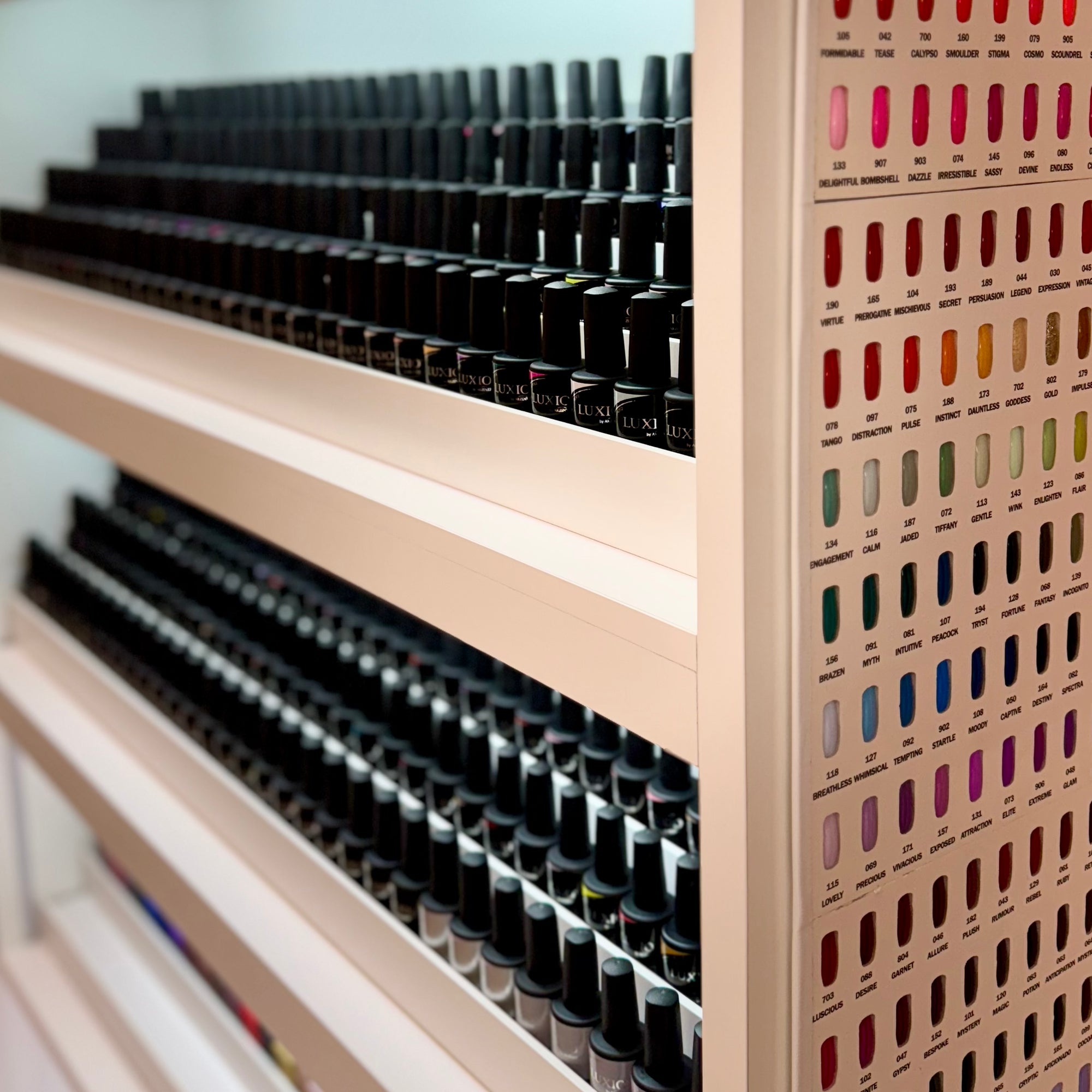 Luxio Full Color Collection with Color Book