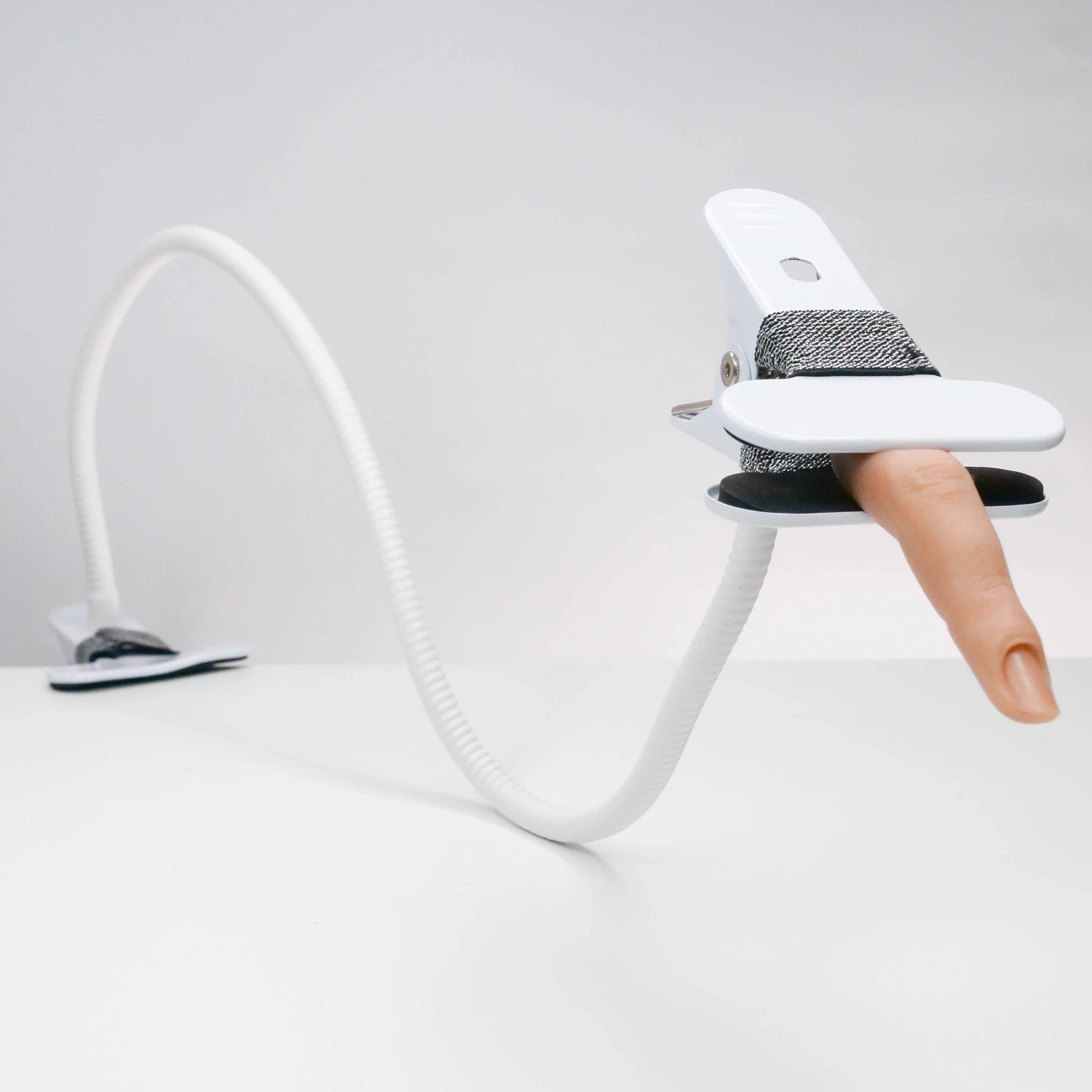 RI-  Long Stand for 2.0 Silicone Hand