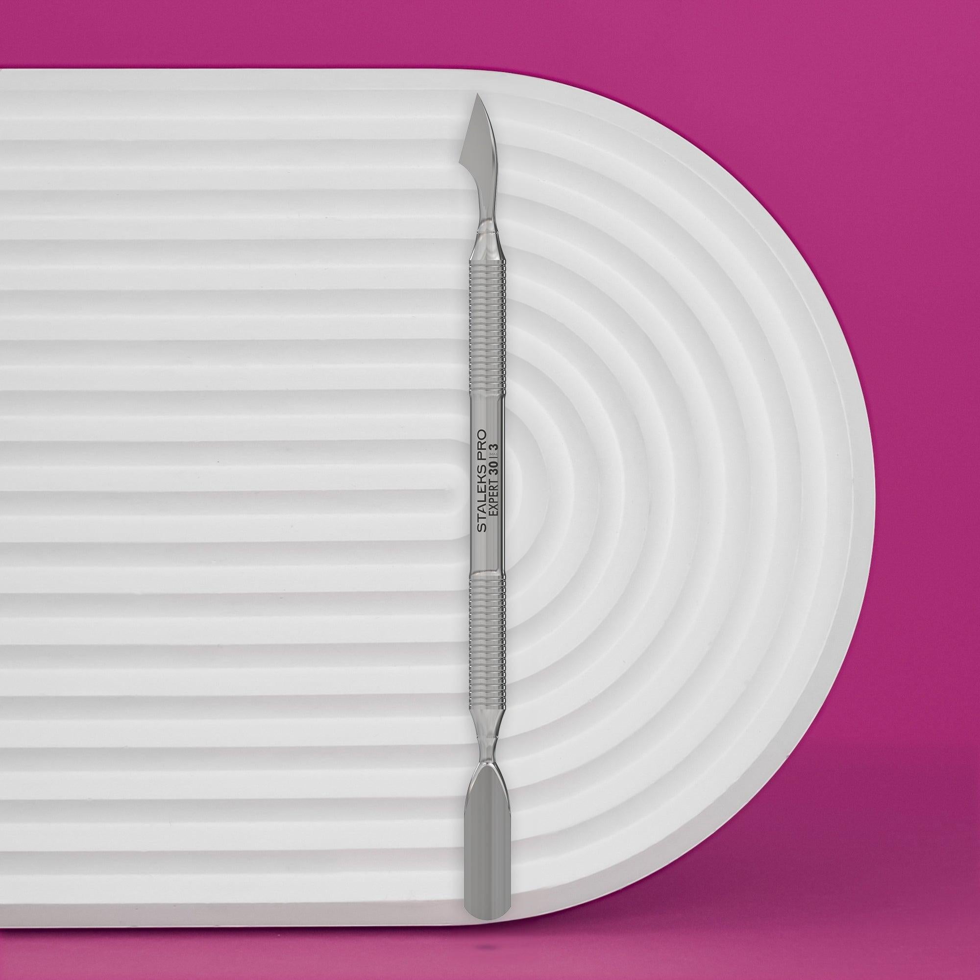 Staleks cuticle pusher - EXPERT 30 TYPE 3 (rounded wide pusher and cleaner)