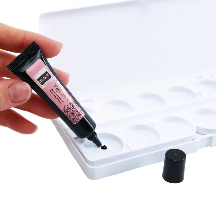 RI-  White Nail Art Pallete